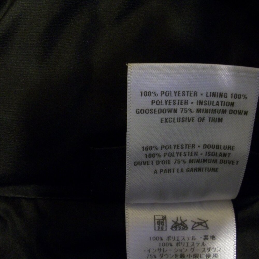 Patagonia Women's Black Down Puffer Coat with Hood - Picture 16 of 16